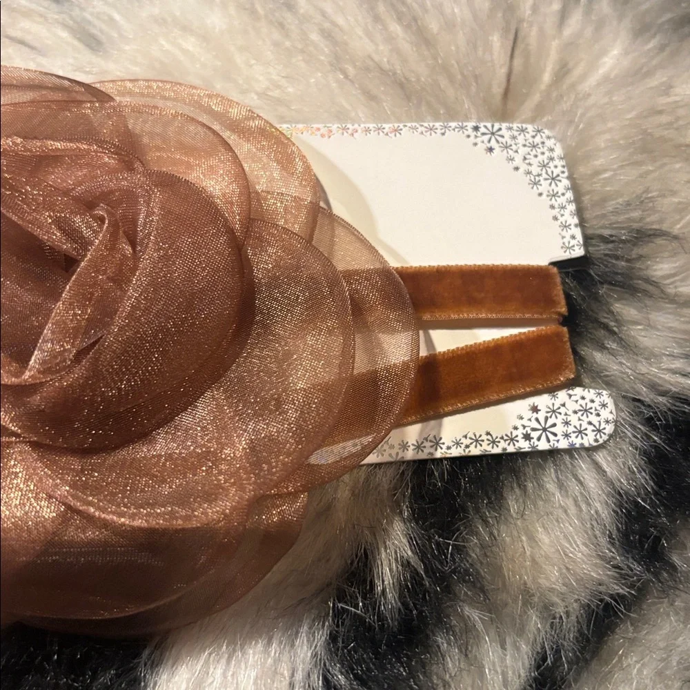 Elegant Brown Floral choker